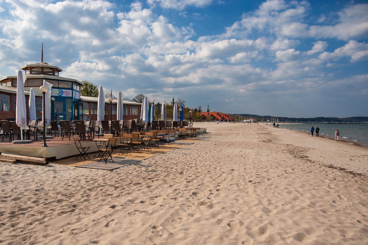 Apartamenty Sun & Snow Traugutta Plaza Sopot Exterior foto